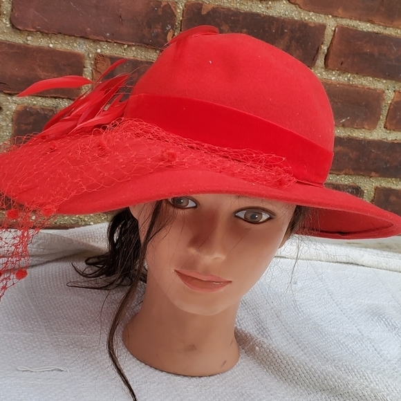 Vintage Red Felted  veil‎ hat - Picture 5 of 11